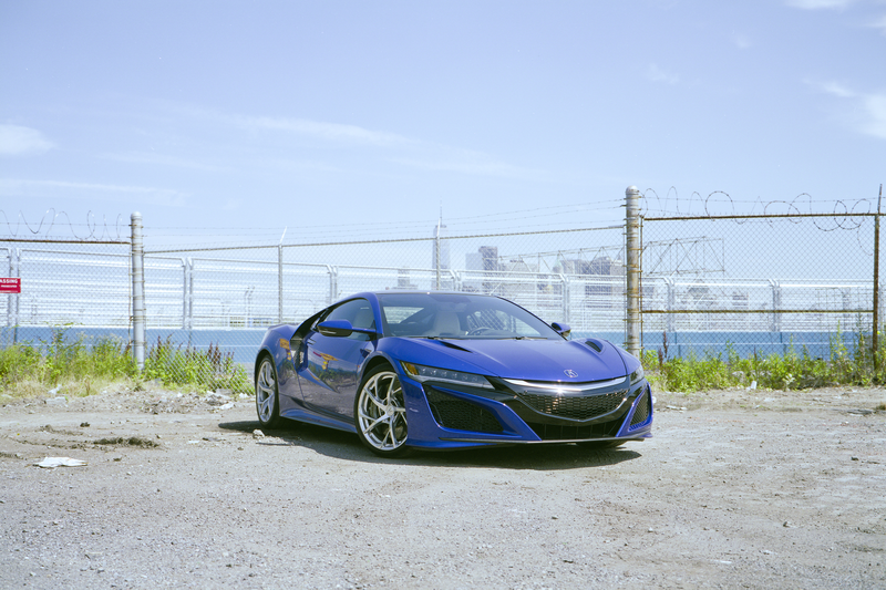 Illustration for article titled The 2017 Acura NSX Is Still The Crazy Fast Spaceship You Can Live With Every Day
